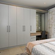 Bedrooms 5